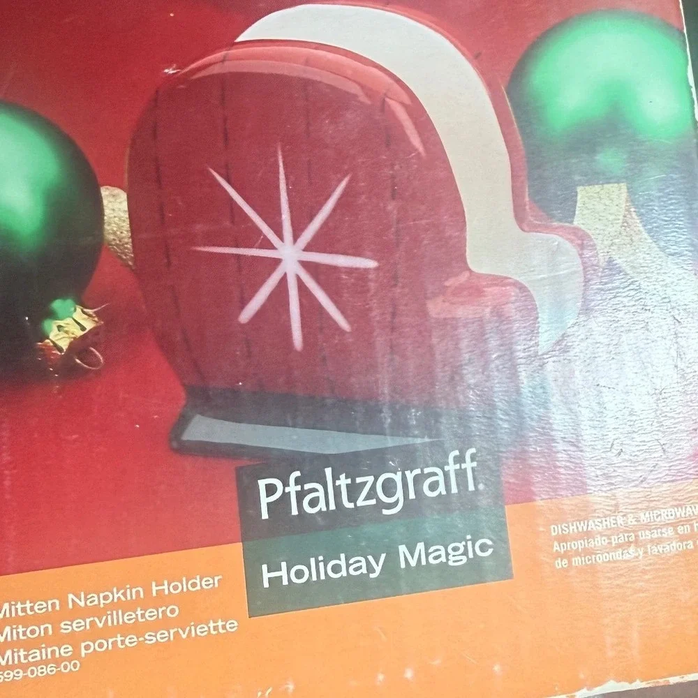 Pfaltzgraff‎ Holiday Magic Mitten Napkin Holder Christmas Decor